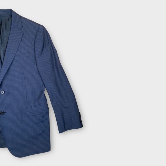 Armani Collezioni Men's M Line Navy Pinstriped Suit 2 Button Wool 2pc - 40R, 32W - Picture 5 of 15